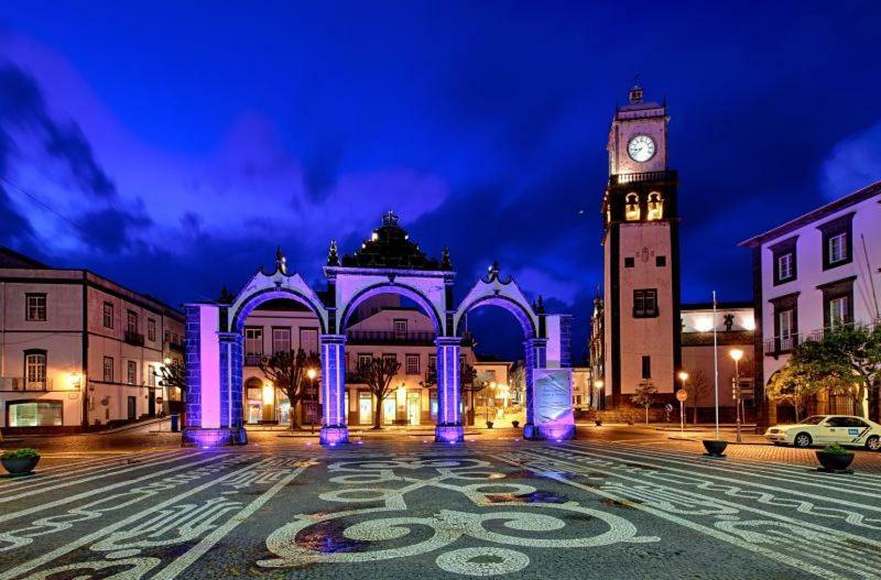 2 Towers Apartment Ponta Delgada Exterior foto
